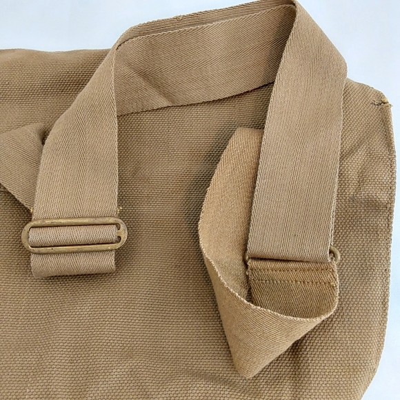 Original British WWII Pattern 1937 Medic Shoulder Bag for Shell Dressings - Picture 10 of 13